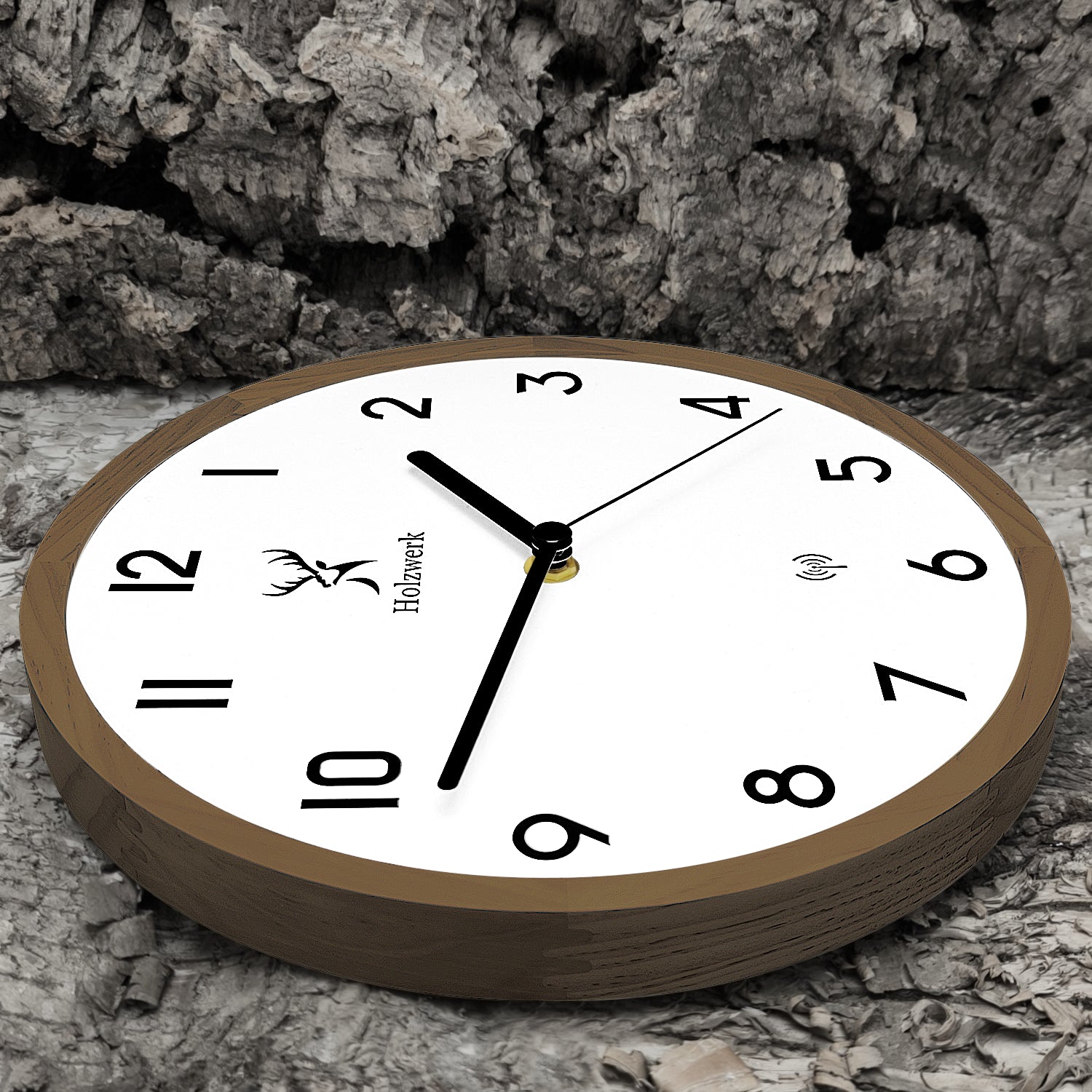 Holzwerk PAPENBERG Holz Funkwanduhr, moderne Designer Quarz Wanduhr, 25 cm Holz Funk Wand Uhr lautlos ohne Tick Geräusche, braun, weiß, links liegend