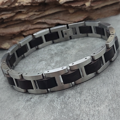 Holzwerk SILBERSEE silber-braunes  Holz Armband aus Zebraholz und Edelstahl, in Holzumgebung